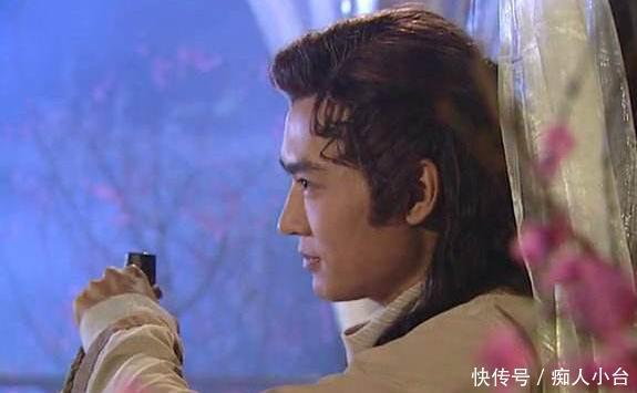 古龙|金庸与古龙你更喜欢谁?更喜欢谁的作品?金庸只差那么一点点