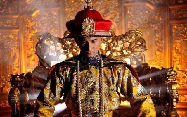 太子|【历史冷知识】康熙将儿子幽禁26年,儿子没事干,于是就生了14个女儿,15个儿子