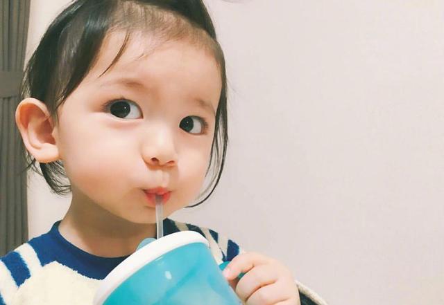 女孩|“女大十八变”,拥有几个脸部特征的女孩,会越长越好看