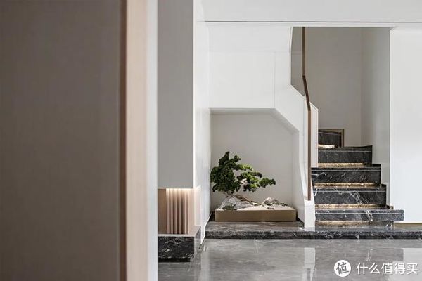 现代|49岁阿姨的新家,300㎡叠拼别墅,素雅清隽,无法言说的东方美