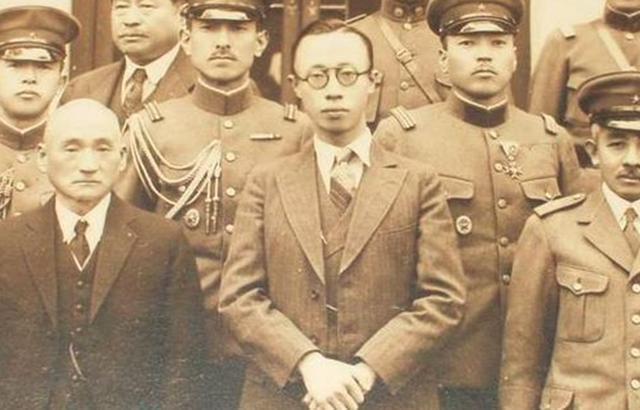 生育能力|溥仪为何失去生育能力看看他小时候,都经历了什么