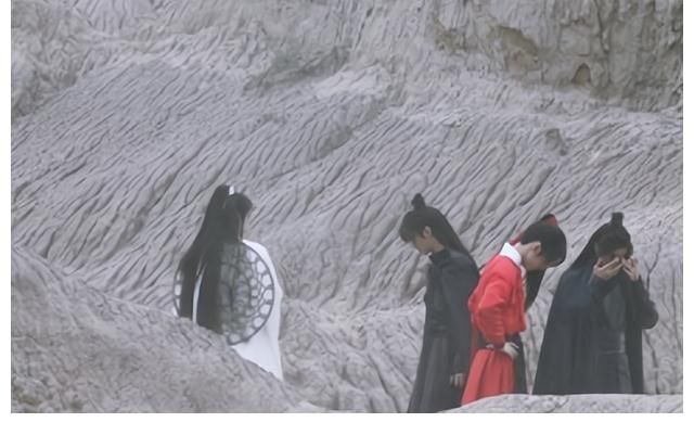 原著|《天官赐福》真人版，南风扶摇还能凑，起码衣服不廉价