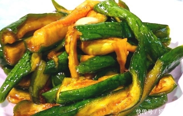 秘方|外婆用了半辈子的腌黄瓜秘方,只需简单3步,口感清脆,好吃下饭