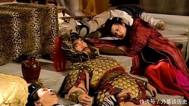 慕容复为什么要相助乔峰?原因只有一个