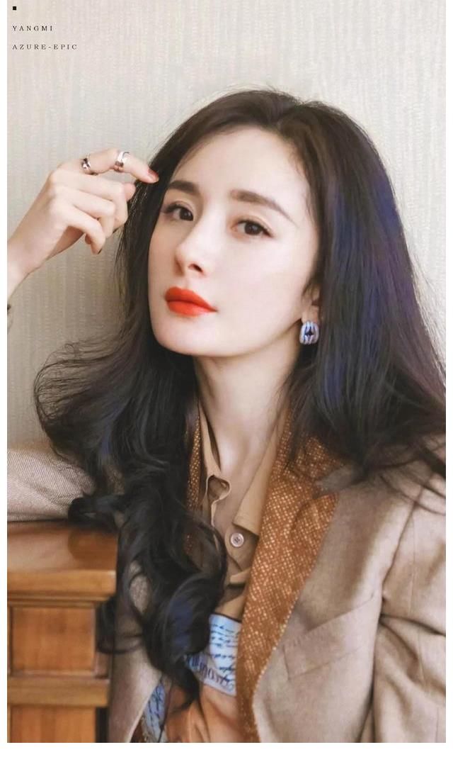 鹿晗关晓彤合体综艺?赵丽颖跨年活动,杨幂不演娇藏?