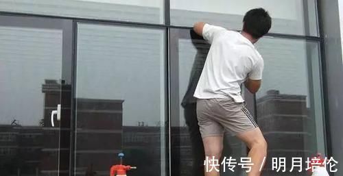 实用|越来越多人家里不挂窗帘了，如今都流行这样装，省钱方便又实用