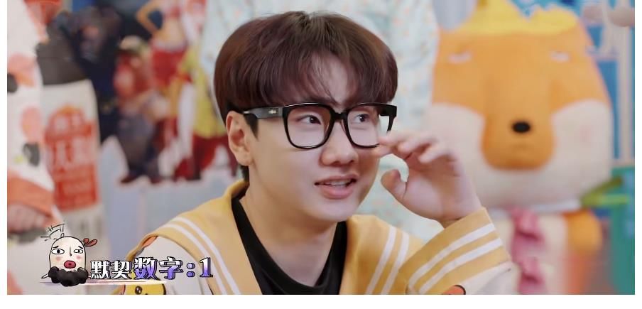 汪苏泷抖包袱失败,让杨洋和范丞丞尴尬,多亏杨迪高情商解围