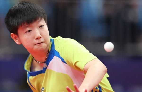 反手|爆大冷！国乒黑马王艺迪轰3-0奥运冠军，孙颖莎每局竟只有3、5分