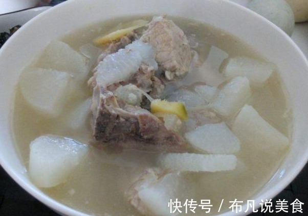 炖排骨,放这2味等于白炖!之前没注意,难怪汤不白,还没营养