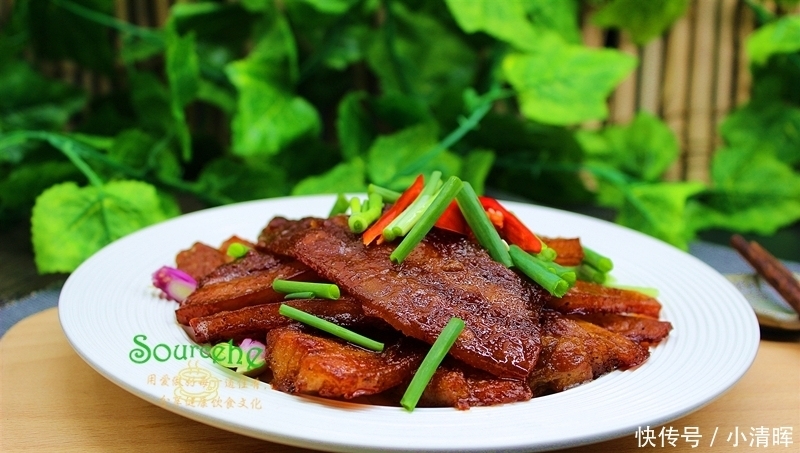 三伏天就馋此肉,不用炒不用炖,酥香可口,肥而不腻,太香了