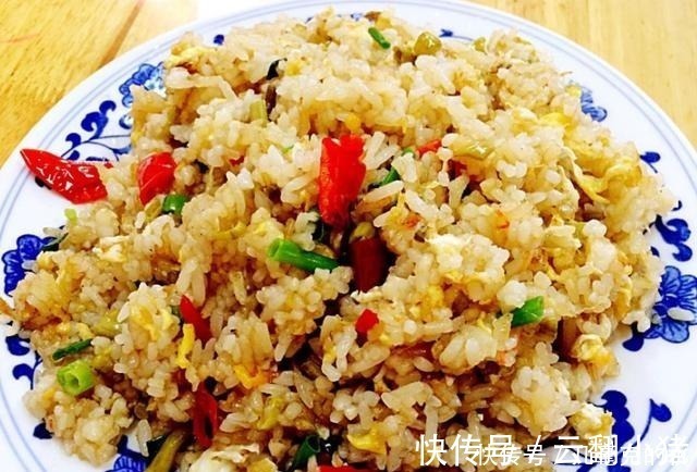 米饭|米饭放冰箱一晚之后,炒出来的蛋炒饭粒粒分明