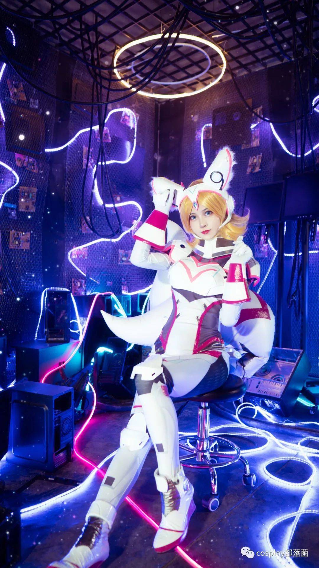 洛城雪|cos:王者荣耀AI助手妲己cos正片@洛城雪