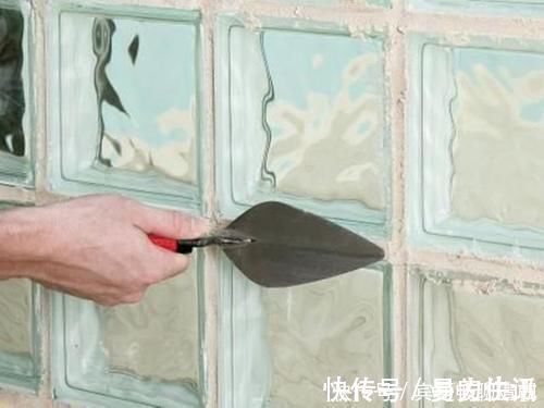 打通|朋友家又火了,打通了阳台砌玻璃砖,实用2倍邻居都踏破门槛来看