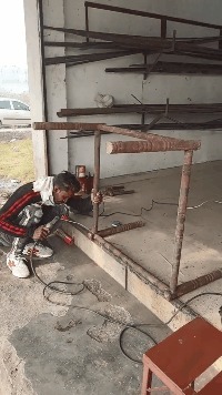 |搞笑GIF:地铁上遇到的小姐姐,真想去她们公司上班