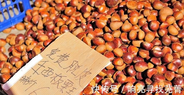 金秋逛农村大集，大葱白菜萝卜土豆热销，山货也很多！