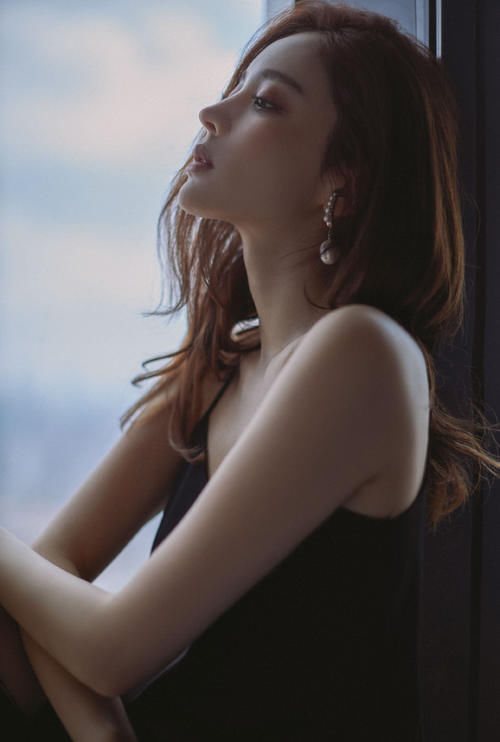 她是不是最会选发色的女艺人？每个颜色都好显白啊