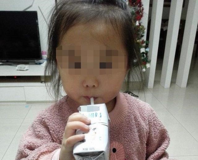 豆豆|经常喝牛奶的孩子,和不喝牛奶的孩子,1年后差距很明显!