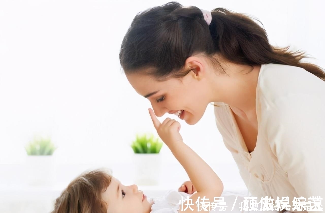 全职妈妈|全职妈妈和上班妈妈养大的孩子，谁更胜一筹？看完相信你能有答案