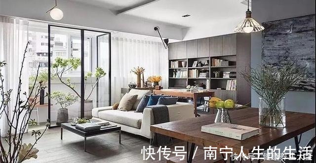 冀仕丰|在客厅挤出一个书房，可能是许多家庭不得不的选择！