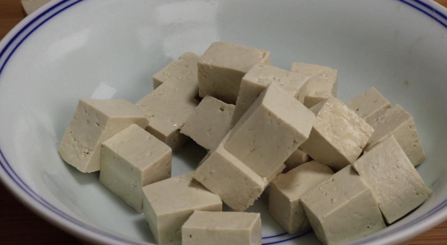 豆腐最好吃做法,不用煎炸,像红烧肉一样香,少油健康,香嫩入味