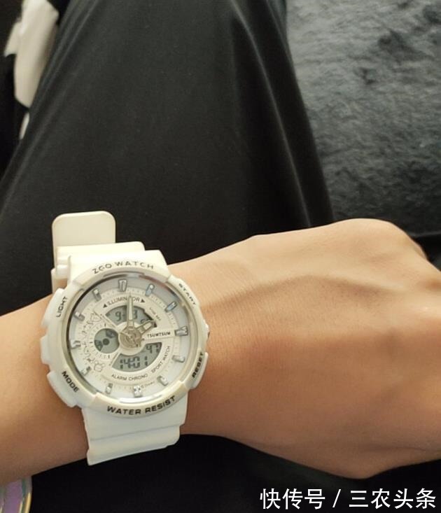 二胎政策&迪士尼手表什么档次是名牌吗深度评测!