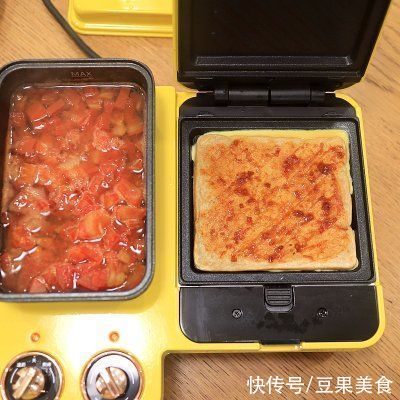 轻脂|#夏日开胃餐# 一人食轻脂早餐?全麦鸡蛋煎饼&amp;番茄大虾汤