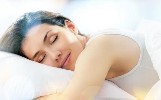 不论男女，睡前坚持做好5件事！身体健康，谁做谁受益！