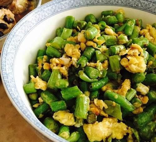 豆角加此物炒，补血促消化，皮肤细腻光滑，轻松甩掉大肚腩