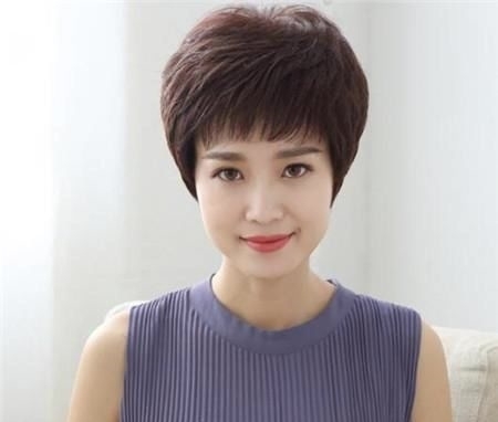 齐刘海 女人过了40岁,千万别留这3种发型,又土又“显老”,希望你没有