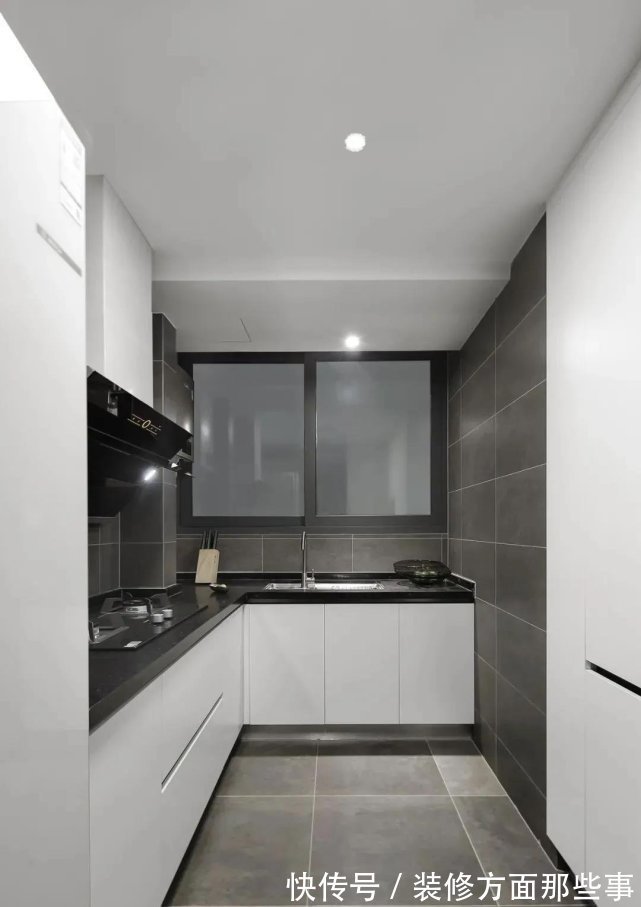 设计语言|89平现代风三居室以黑白灰的基调精心营造一处舒适的精神堡垒