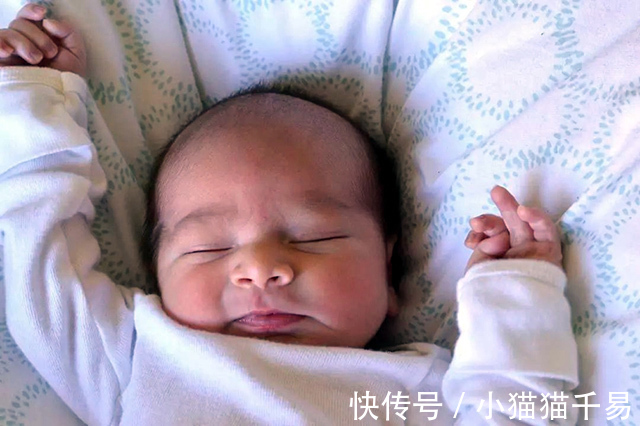 妙招|宝宝成了“夜猫子”多半是父母自己作的,3个妙招让娃睡到天亮