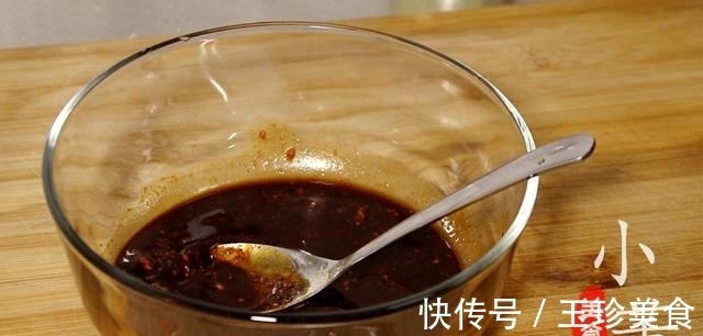 正宗梅菜扣肉的做法，超详细教程，在家也能做出饭店的味道