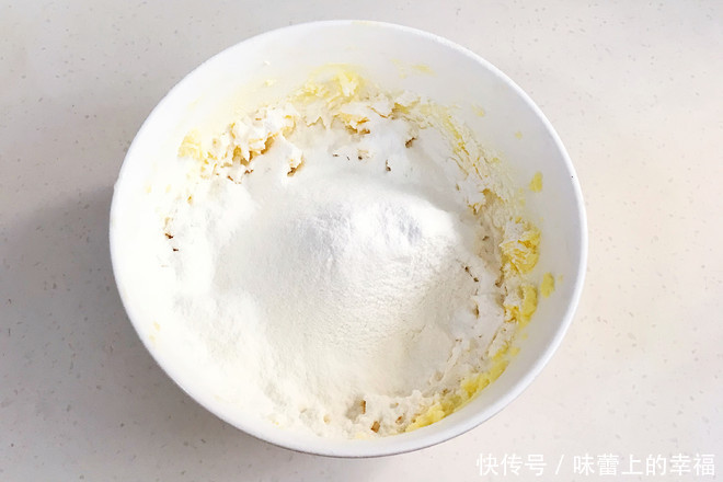 曲奇:3分钟教你学会小猪曲奇,孩子们看到小猪饼干都爱不释手了......