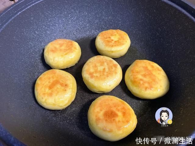 红豆馅|我家最近爱上了这款早餐饼，不用发酵，金黄暄软，连吃3天都不腻