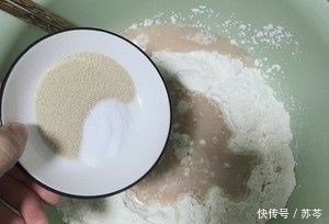 面包|家庭早餐包做法,豆沙面包卷,简单美味营养,吃不够,试试吧