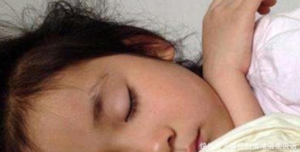 宝妈|宝宝3岁前出现这4个标志，说明大脑发育很好，宝妈偷着乐