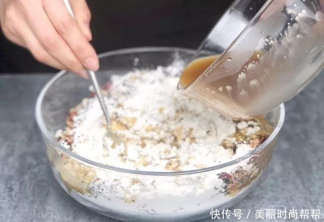 黑芝麻|女人要想皮肤好,光吃红枣可不行,早餐多吃它,美白祛斑又水灵!