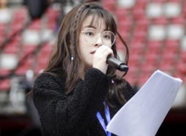 她是好声音冠军,本以为会走红!没想到赛后却沦为路人