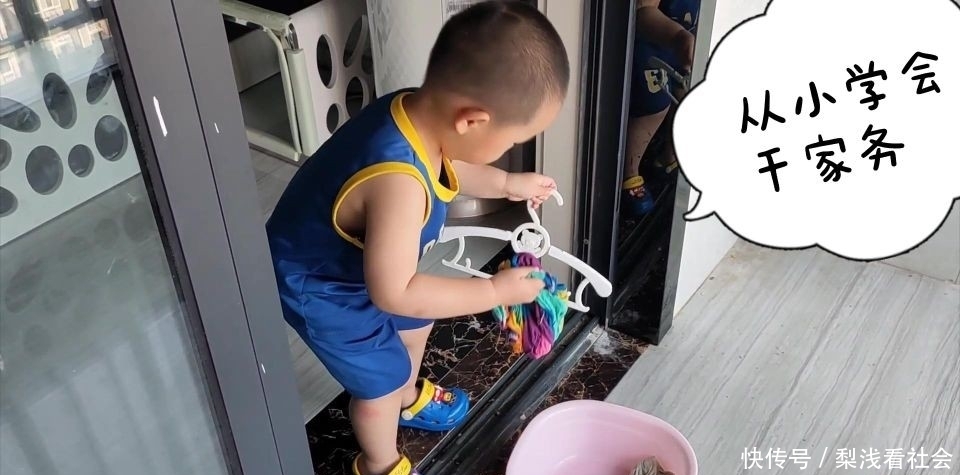 平底锅|2岁半的宝宝干家务