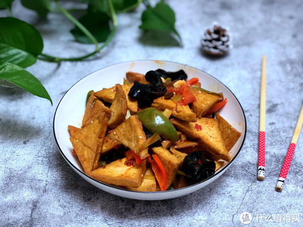好吃|家常豆腐这样做才正宗,外香里嫩,好吃又下饭,比大鱼大肉香多了