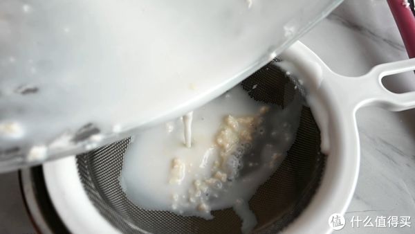 纯手工自制黄油,做法简单详细易操作,做蛋糕、饼干、面包想用就用