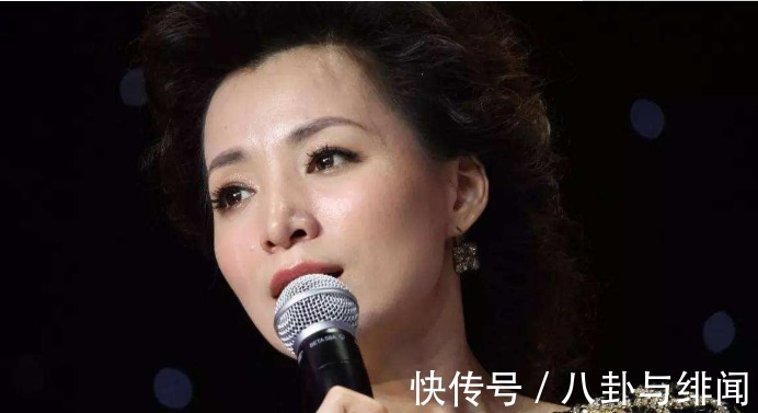 龙洋|央视一姐董卿,连续4年缺席春晚,背后的原因究竟是什么!