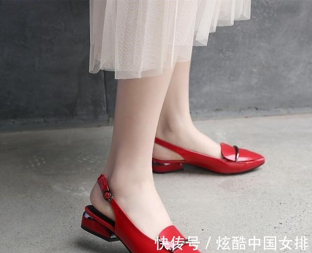 单鞋 现在尖头单鞋可真时髦,第2款绿色的第5款红色的,我都没有见过