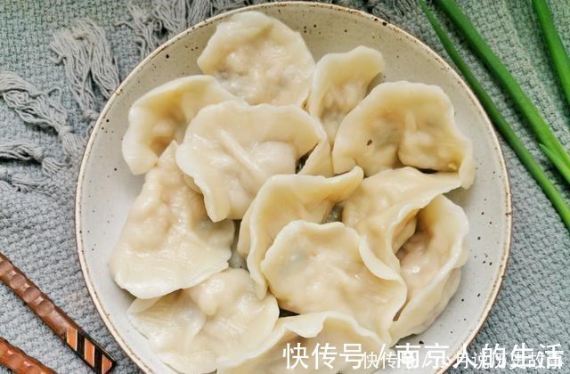 肉馅儿|豆腐别知道炖，用来拌馅儿包饺子，比肉馅儿还受欢迎，关键是省钱