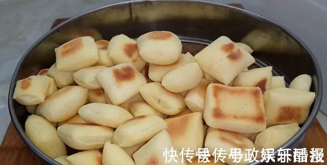 3个鸡蛋,1斤面粉,大刀一切,松软香甜不刷油,我家一周吃五次