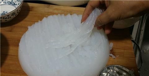 哈气|凉粉,又麻又辣吃得直流汗水,嘴直哈气