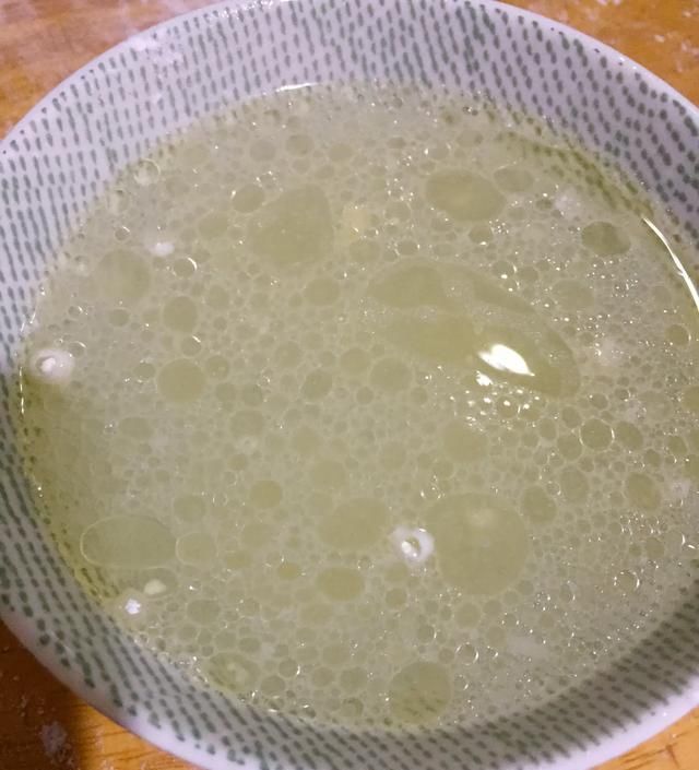 适合|东北特产的大西葫芦，特别适合做“冰花锅贴”几天做一次还吃不够