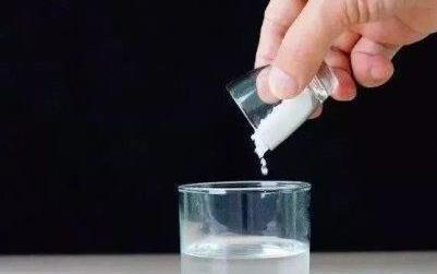 白醋|白醋用此方法操作，白发不管多少，头发自然黑如润墨不再染发
