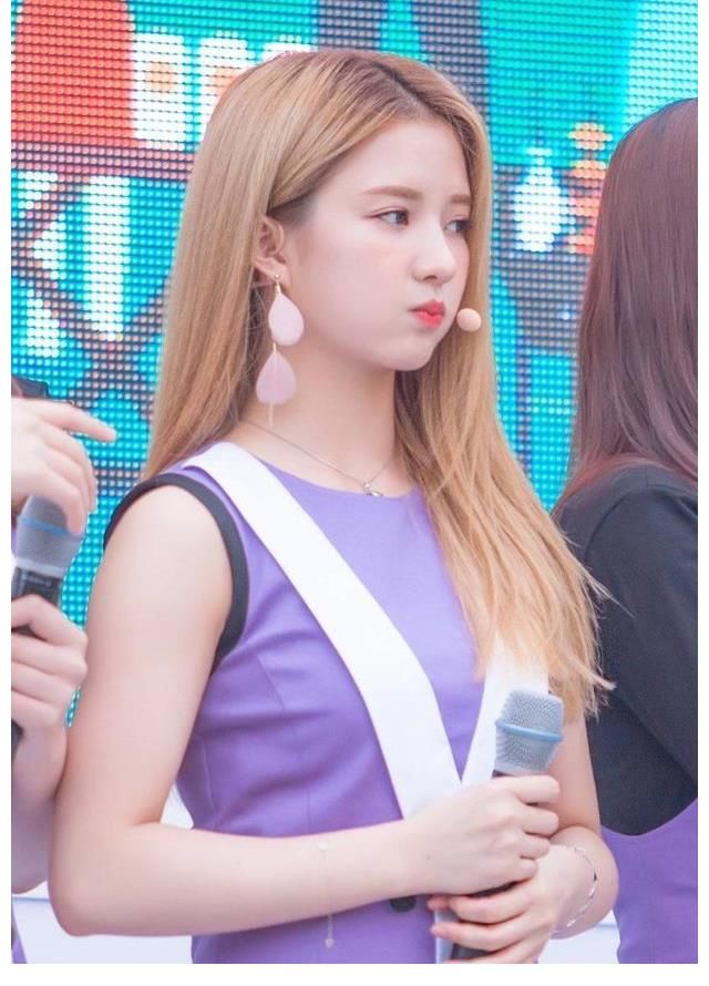 鹿晗|劉些寧被鹿晗、黃子韜大贊實力強，為何在韓國女團卻無人問津