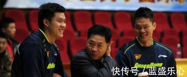 医护人员|正能量!上海男篮董瀚麟捐款10万,致敬奋斗在一线的医护人员!